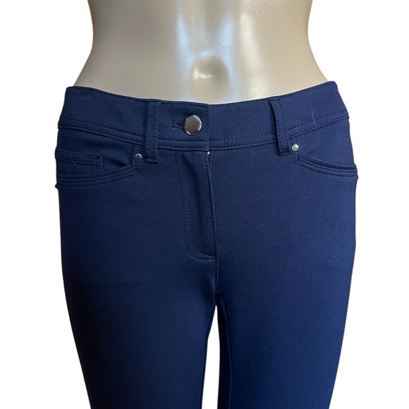 WHBM Outfit Elegant Blue and White Top with Navy Luxe Stretch Skinny Pants - Picture 5 of 16